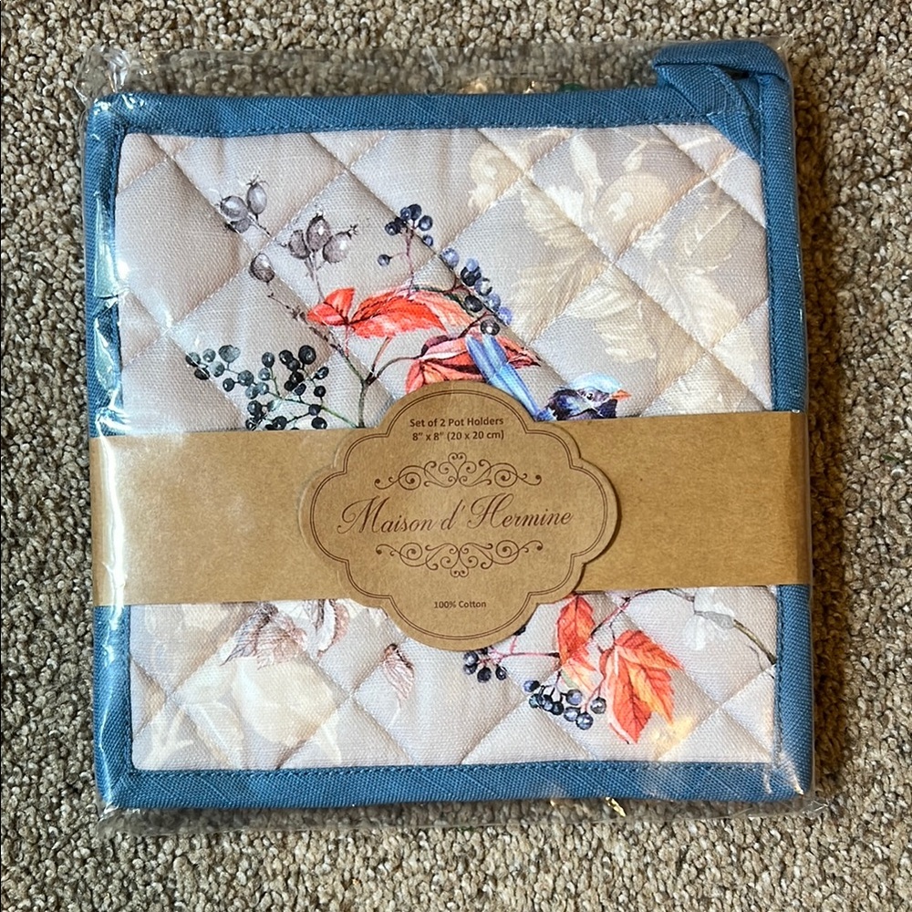 Maison d'Hermine Quilted Pot Holders Bird Design, set of 2